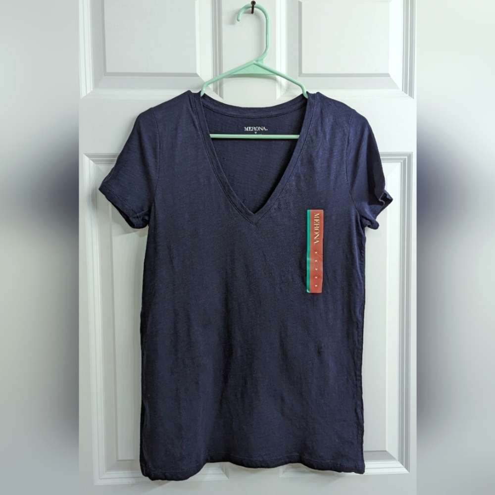Target Merona Navy V neck Tshirt in Medium